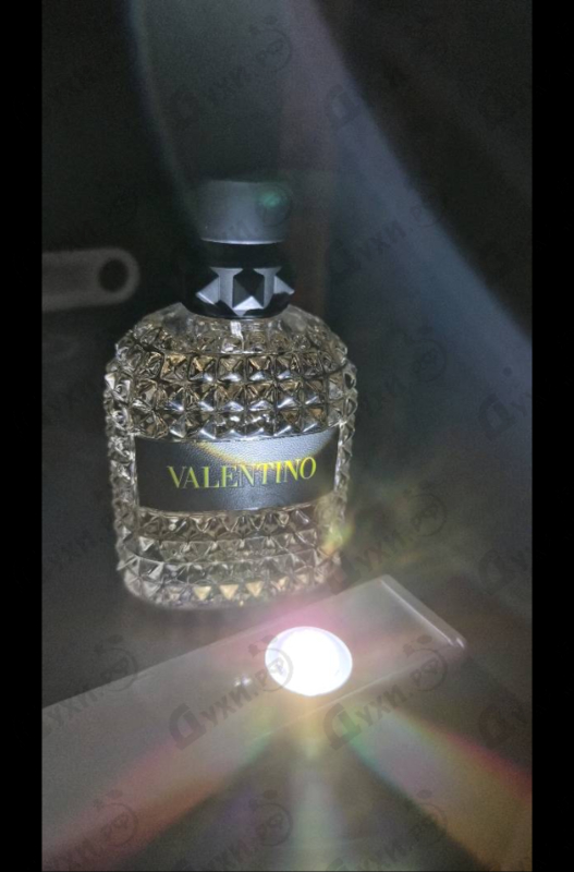 Купить Born In Roma Yellow Dream Valentino от Valentino