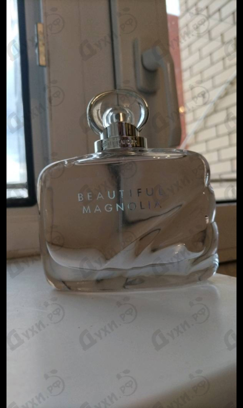 Парфюмерия Beautiful Magnolia от Estee Lauder
