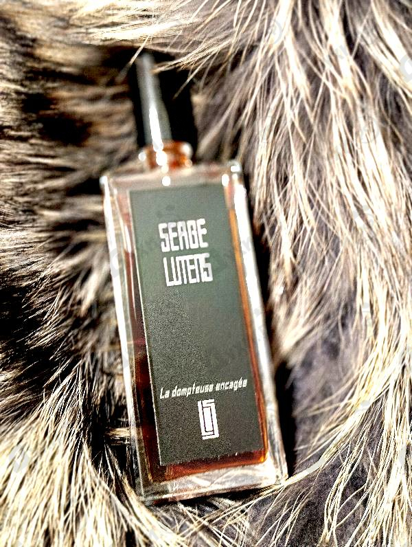 Духи La Dompteuse Encagee от Serge Lutens