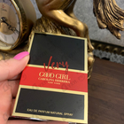 Парфюм Carolina Herrera Very Good Girl