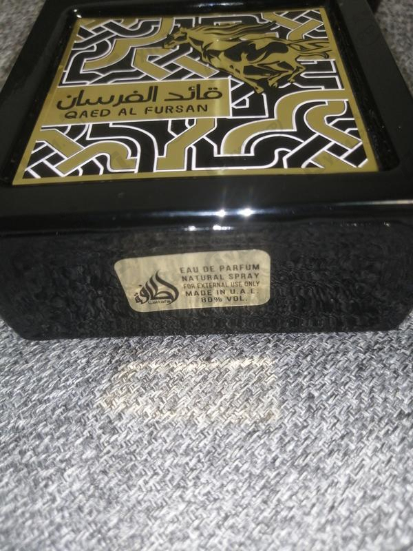 Духи Qaed Al Fursan от Lattafa Perfumes
