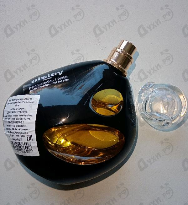 Духи Izia La Nuit от Sisley