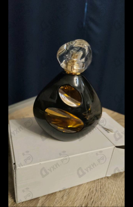 Парфюмерия Izia La Nuit от Sisley