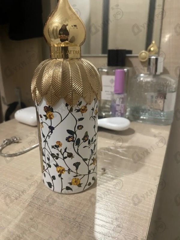Духи Floral Musk от Attar Collection