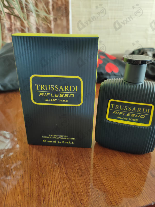 Парфюмерия Trussardi Riflesso Blue Vibe