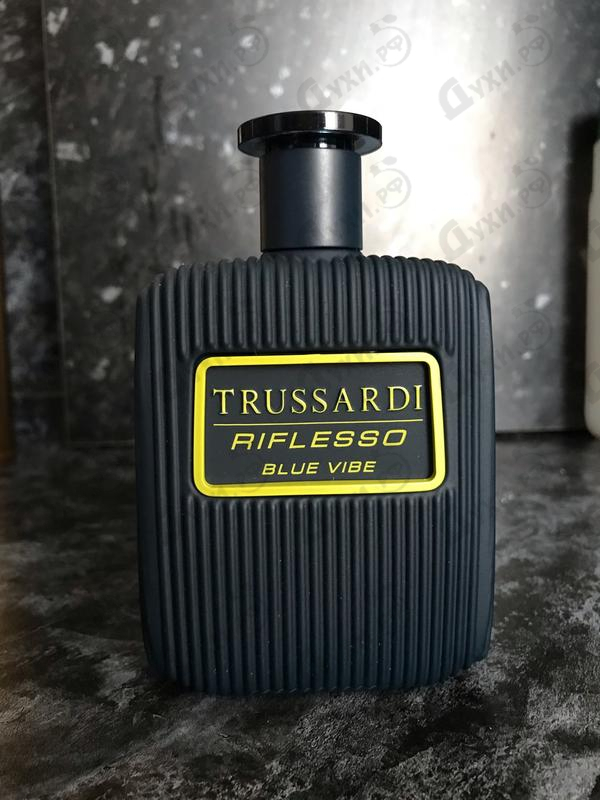 Духи Riflesso Blue Vibe от Trussardi