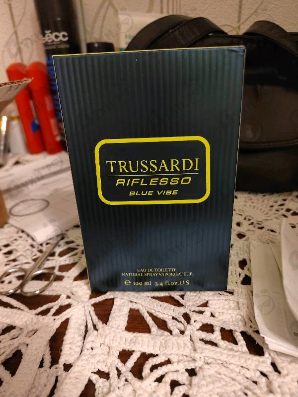 Духи Riflesso Blue Vibe от Trussardi