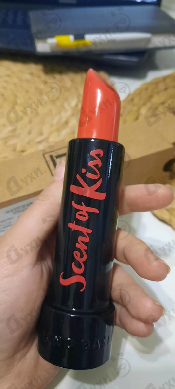 Духи Scent Of Kiss от Armand Basi