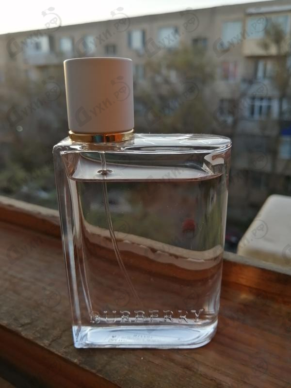 Парфюмерия Her Blossom от Burberry