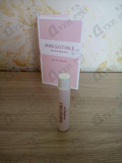 Купить Irresistible Eau De Toilette от Givenchy