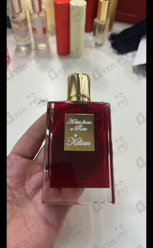 Парфюмерия A Kiss From A Rose от Kilian