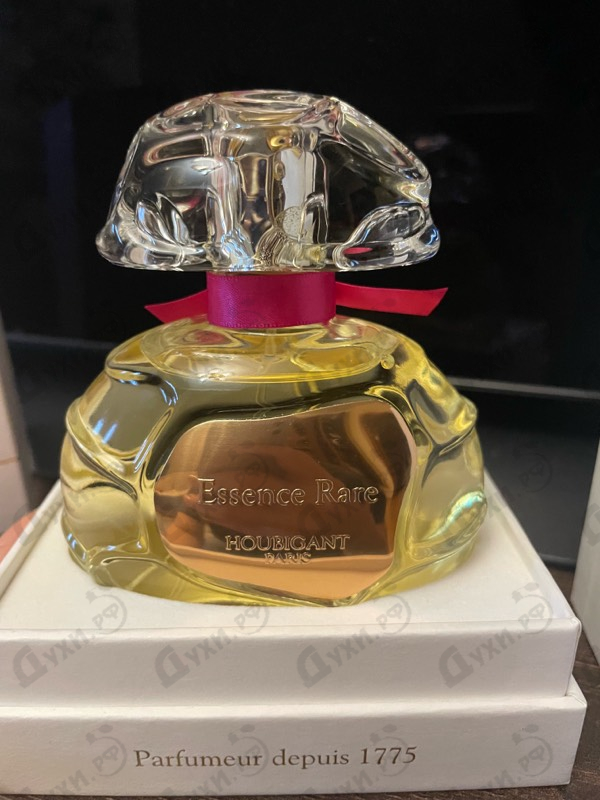 Парфюмерия Houbigant Essence Rare