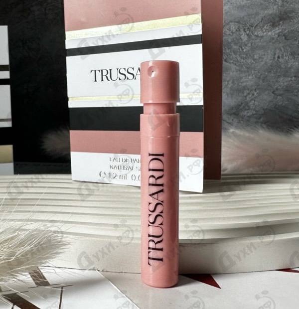 Парфюмерия Eau De Parfum от Trussardi