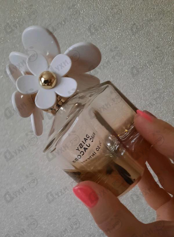 Духи Daisy Eau So Intense от Marc Jacobs