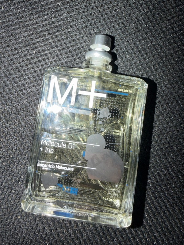 Парфюмерия Escentric Molecules Molecule 01 + Iris