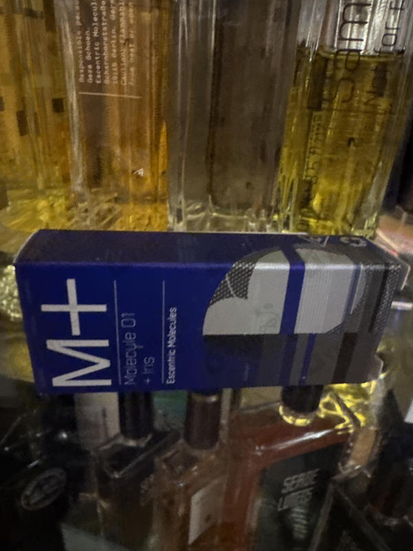 Парфюмерия Escentric Molecules Molecule 01 + Iris