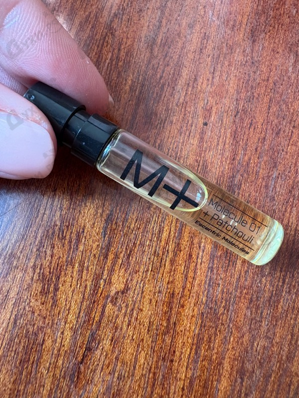 Купить Molecule 01 + Patchouli от Escentric Molecules