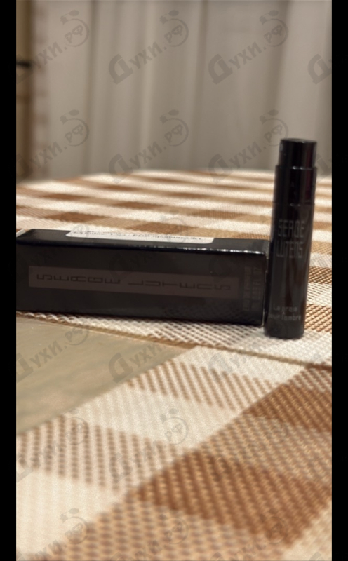 Парфюмерия La Proie Pour L'Ombre от Serge Lutens