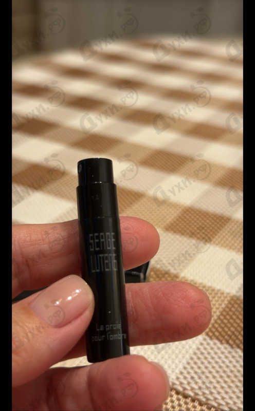 Парфюмерия La Proie Pour L'Ombre от Serge Lutens