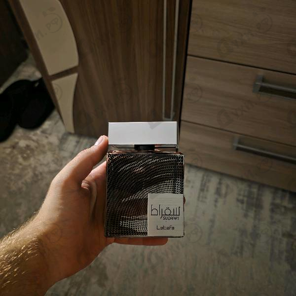 Парфюмерия Suqraat от Lattafa Perfumes