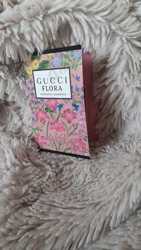 Купить Flora Gorgeous Gardenia Eau De Parfum от Gucci