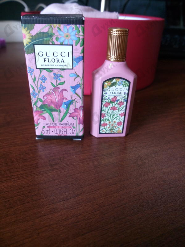 Купить Flora Gorgeous Gardenia Eau De Parfum от Gucci