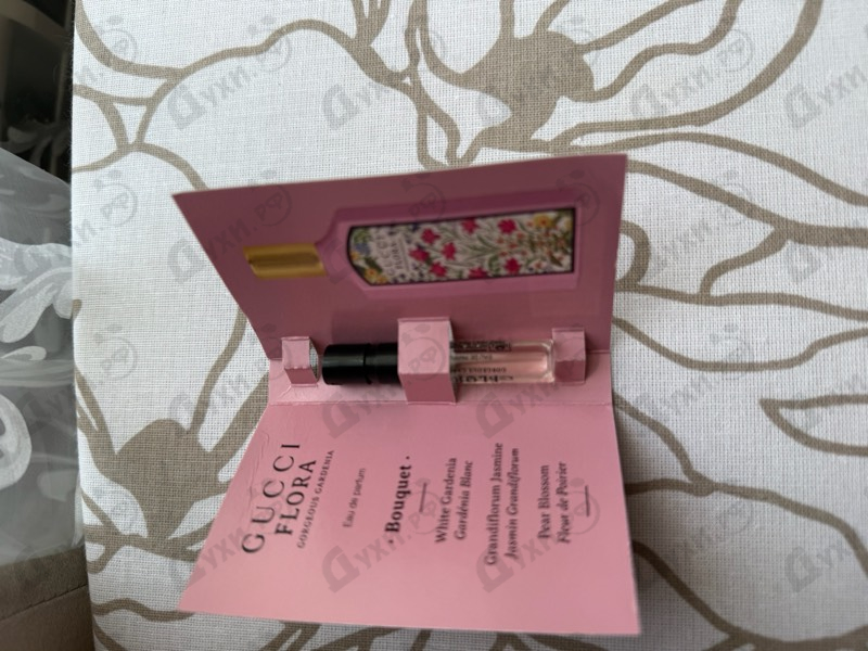 Купить Flora Gorgeous Gardenia Eau De Parfum от Gucci