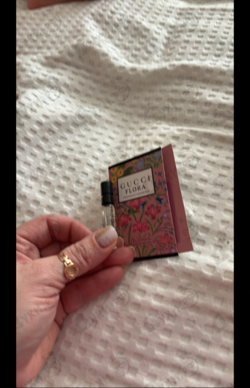 Купить Flora Gorgeous Gardenia Eau De Parfum от Gucci