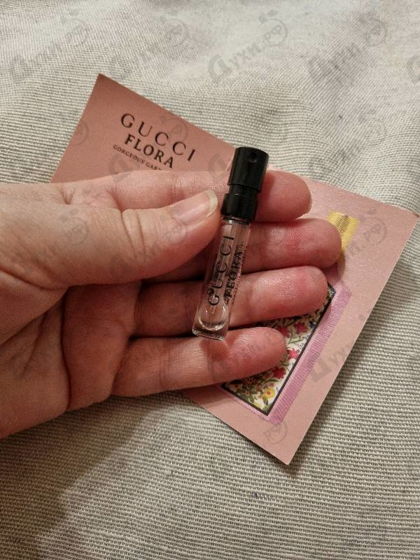 Купить Flora Gorgeous Gardenia Eau De Parfum от Gucci