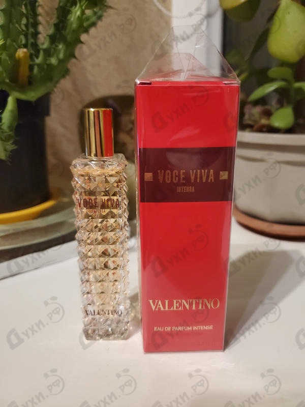 Парфюмерия Voce Viva Intensa от Valentino