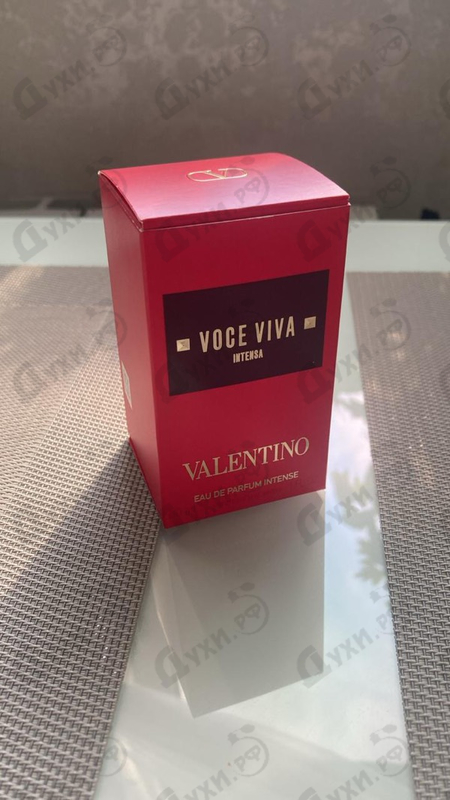 Парфюмерия Valentino Voce Viva Intensa