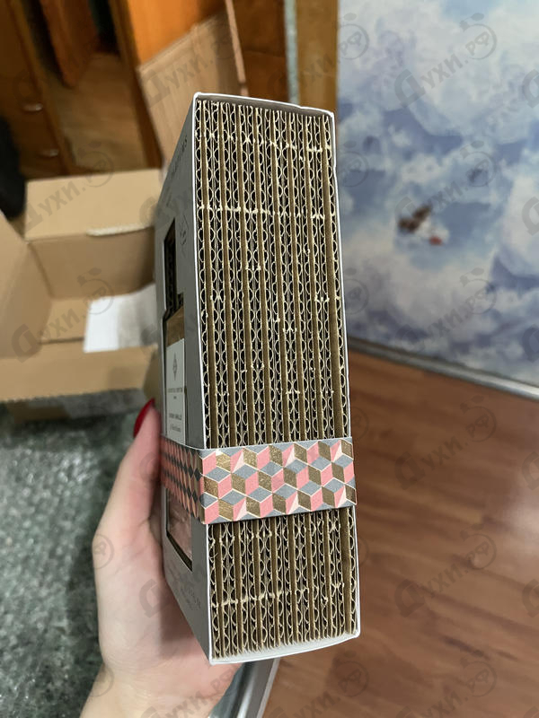 Парфюмерия Divine Vanille от Essential Parfums