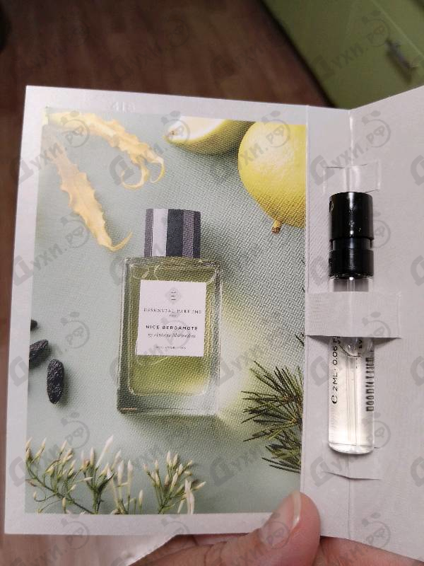 Духи Nice Bergamote от Essential Parfums