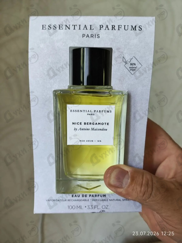 Духи Nice Bergamote от Essential Parfums