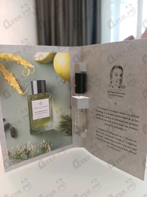 Духи Nice Bergamote от Essential Parfums