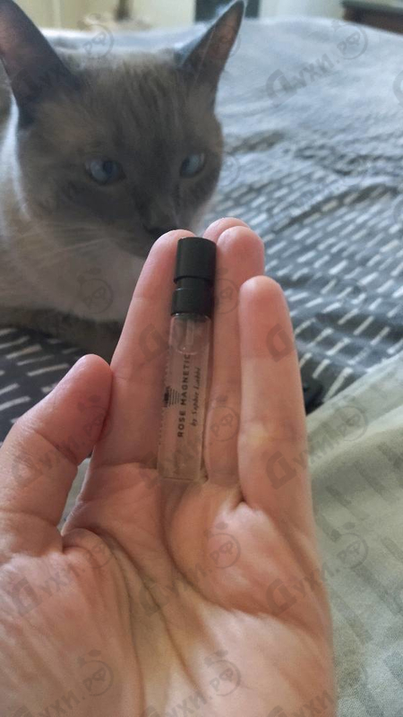 Духи Rose Magnetic от Essential Parfums