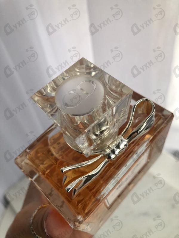 Парфюм Christian Dior Miss Dior Cherie Eau De Parfum Купить Miss Dior Cherie Eau De Parfum от Christian Dior