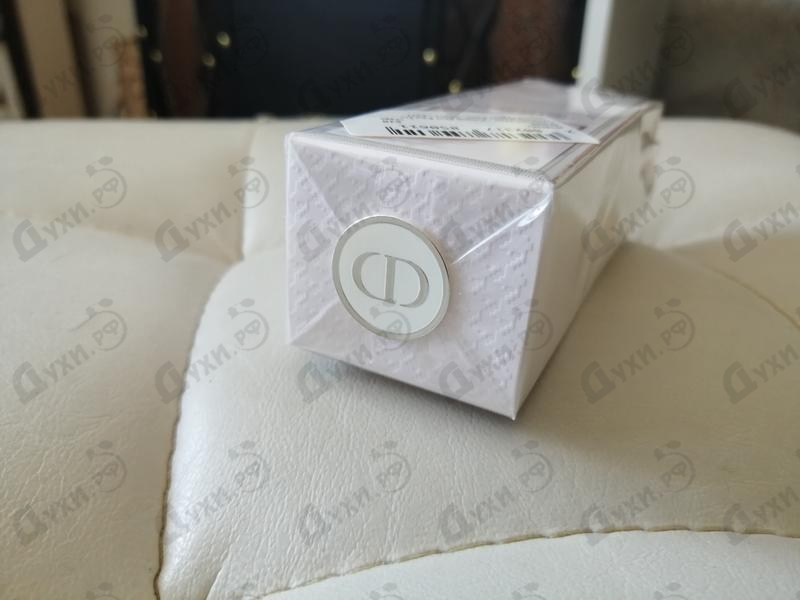 Парфюмерия Poison Girl Eau De Toilette Roller Pearl от Christian Dior Отзыв Christian Dior Poison Girl Eau De Toilette Roller Pearl