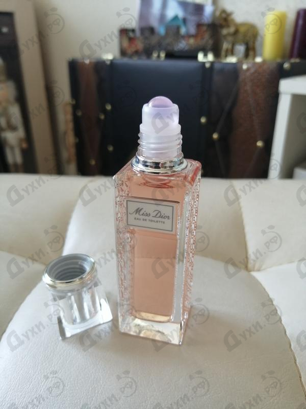 Парфюмерия Poison Girl Eau De Toilette Roller Pearl от Christian Dior