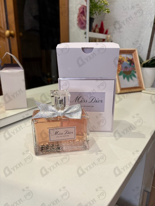 Парфюмерия Miss Dior Eau de Parfum (2021) от Christian Dior