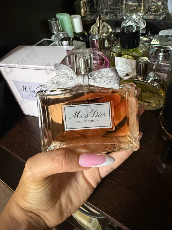 Парфюмерия Miss Dior Eau de Parfum (2021) от Christian Dior