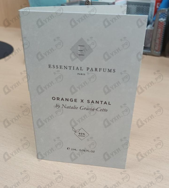 Парфюмерия Orange X Santal от Essential Parfums