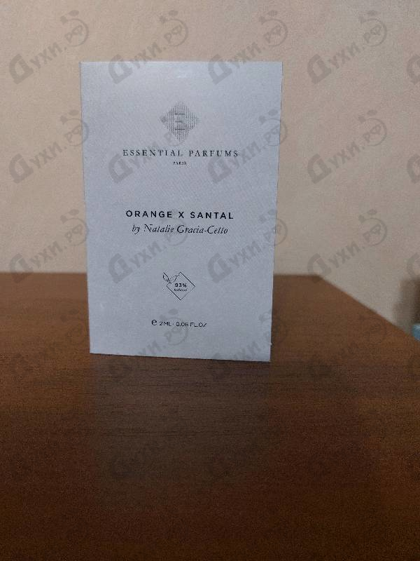 Духи Orange X Santal от Essential Parfums