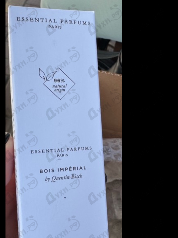 Духи Bois Imperial от Essential Parfums