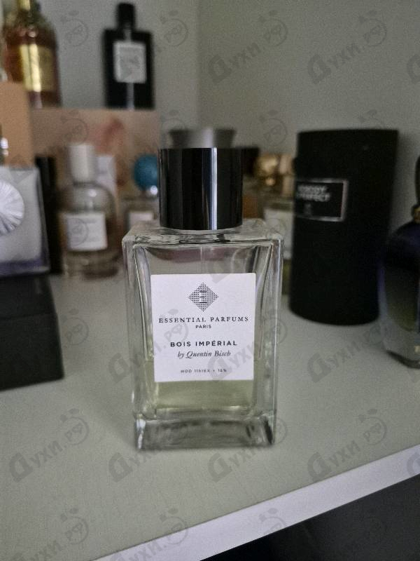 Духи Bois Imperial от Essential Parfums