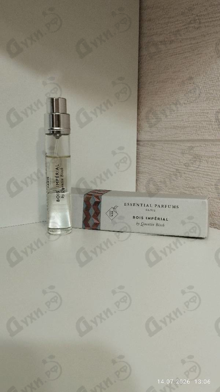 Духи Bois Imperial от Essential Parfums