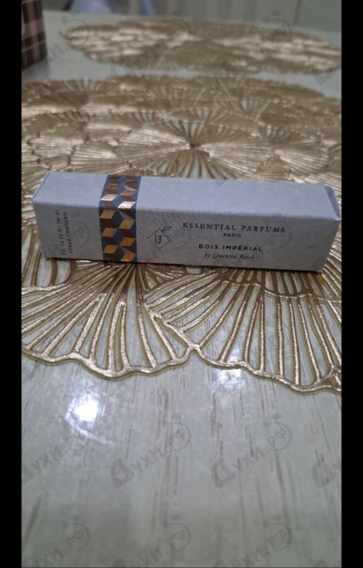 Духи Bois Imperial от Essential Parfums