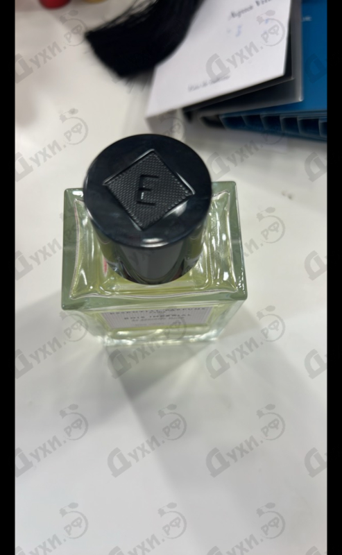 Духи Bois Imperial от Essential Parfums