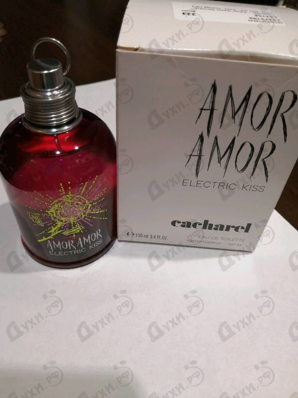 Парфюмерия Amor Amor Electric Kiss от Cacharel