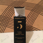 Духи Rosendo Mateu № 5 Floral, Amber, Sensual Musk от Rosendo Mateu Olfactive Expressions